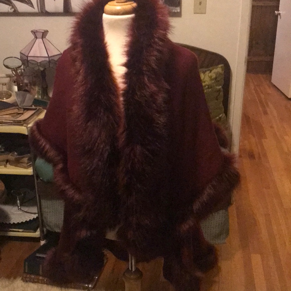 Burgundy handmade cap/shall